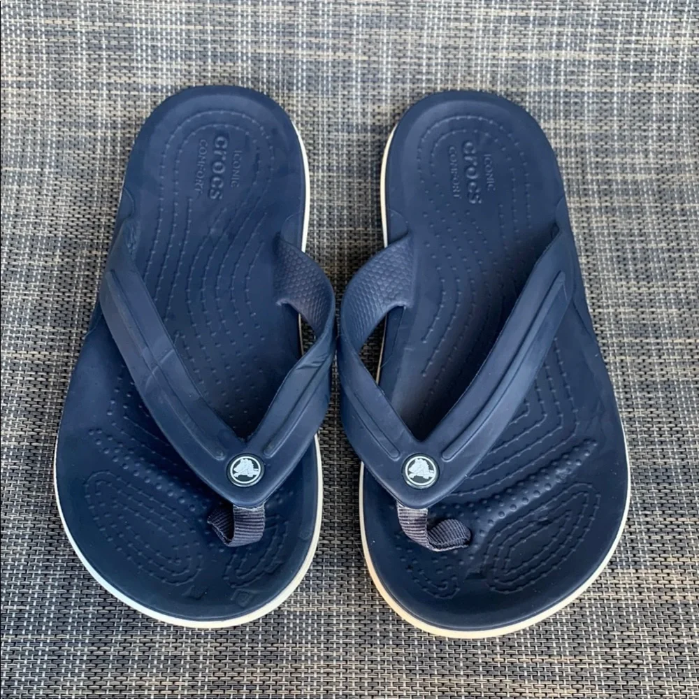 CROCS Kids Classic Flip Flops Sandals Navy Blue Unisex Youth size 3